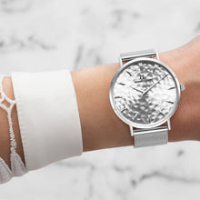 The Silver Chain Mella 40 (Silver)